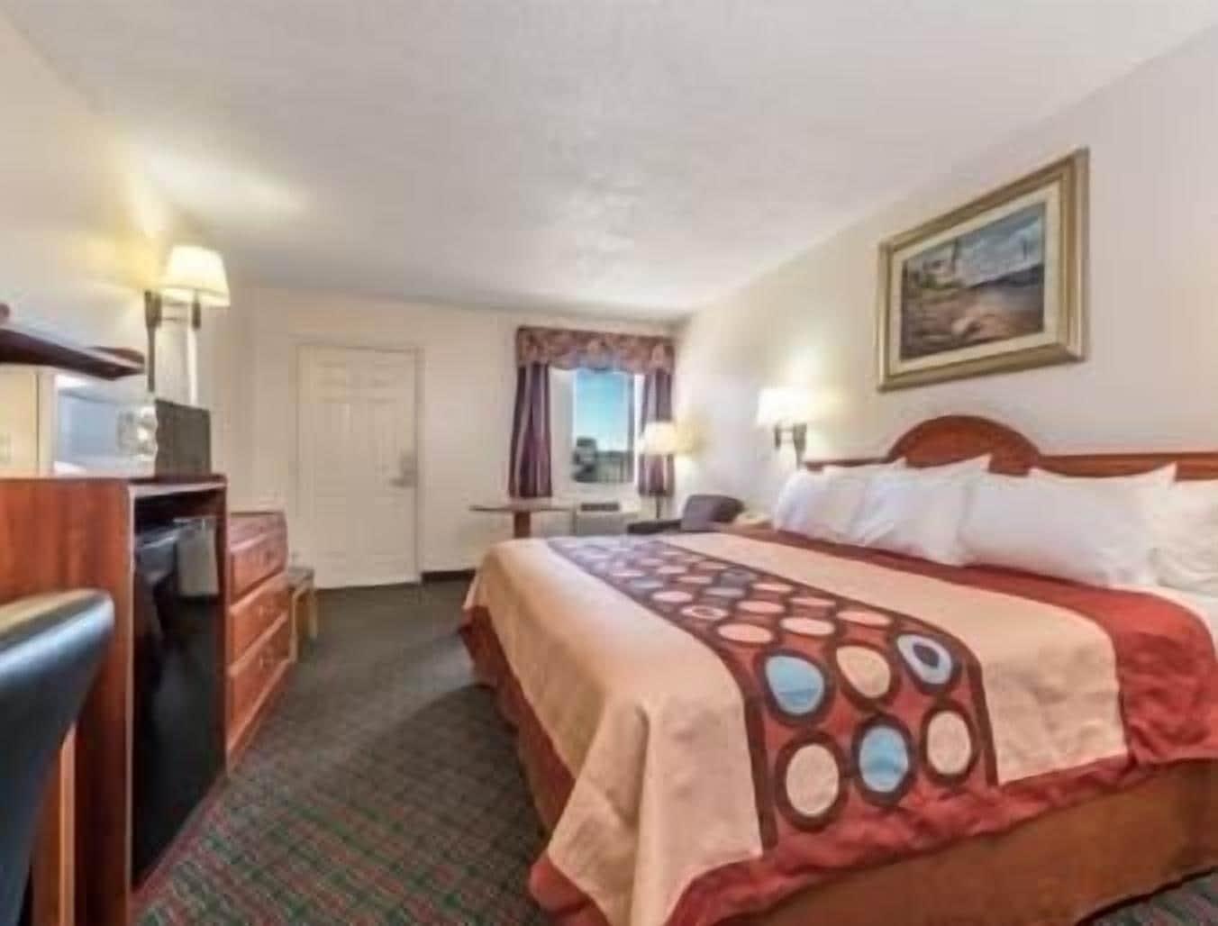 Super 8 By Wyndham Eastland Hotel Eksteriør billede